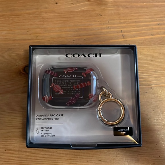 NWT | COACH | candy AIRPOD PRO clear case keychain - Picture 3 of 3
